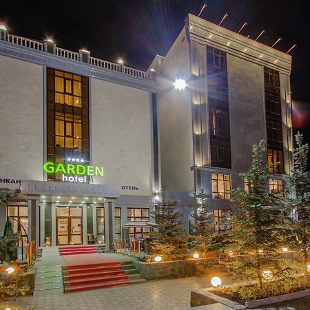 Garden Hotel Bishkek Exteriör bild